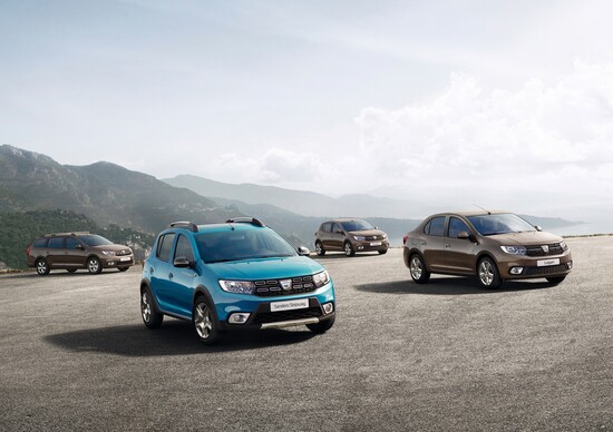 Dacia svela Sandero, Sandero Stepway e Logan MCV restyling al Salone di Parigi Dacia svela Sandero, Sandero Stepway e Logan MCV restyling al Salone di Parigi