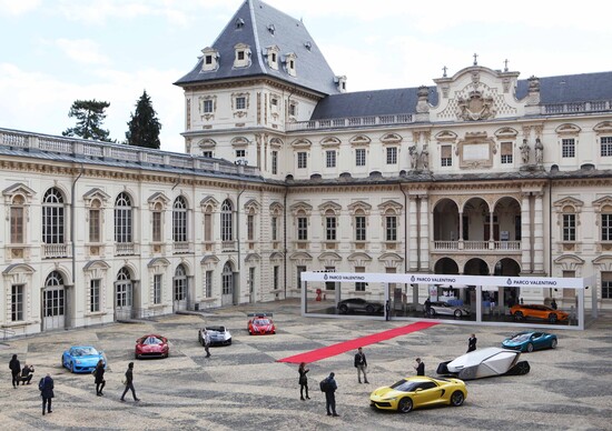Il Salone dell’Auto di Torino mette la freccia e tenta il sorpasso su Ginevra Il Salone dell’Auto di Torino mette la freccia e tenta il sorpasso su Ginevra