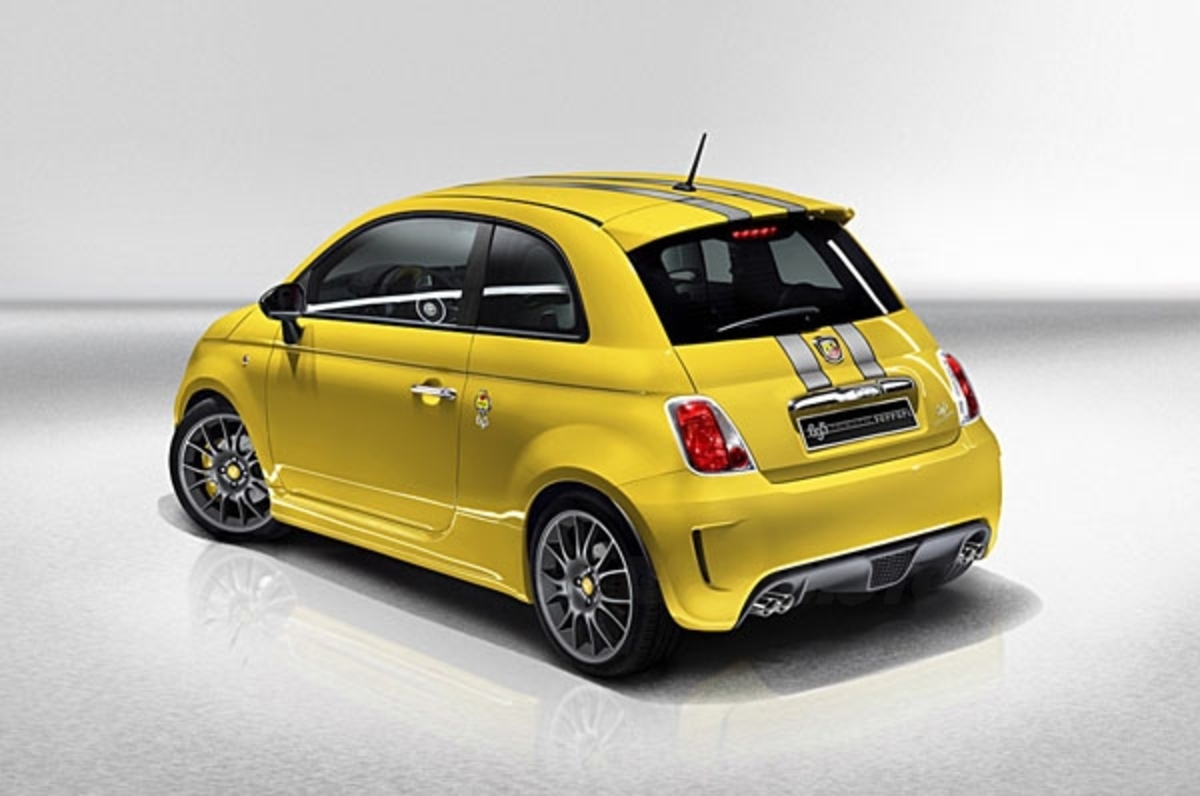 Abarth 695 Tributo Ferrari Eccola In Giallo Modena News Automoto It