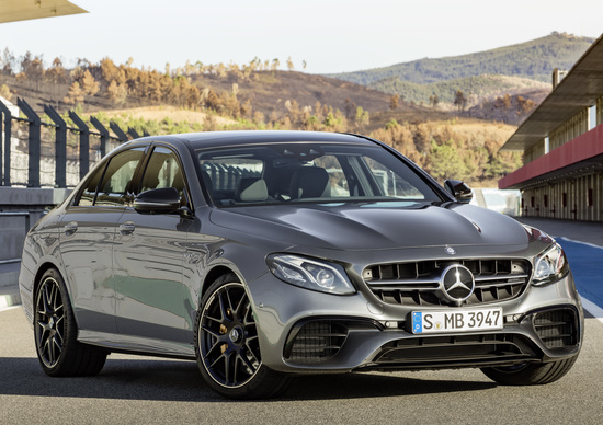 Nuova Mercedes E 63 AMG: ora solo a trazione integrale Nuova Mercedes E 63 AMG: ora solo a trazione integrale