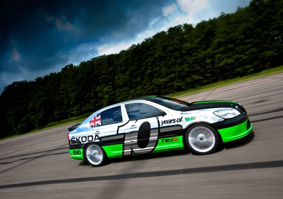Skoda Octavia vRS Bonneville Special: oltre 325 km/h a Bonneville Skoda Octavia vRS Bonneville Special: oltre 325 km/h a Bonneville