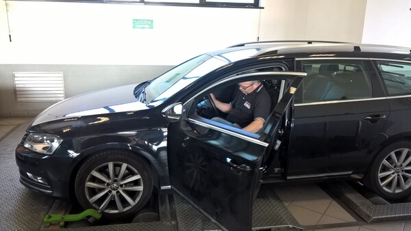SCARICA APRIRE TIGUAN BATTERIA