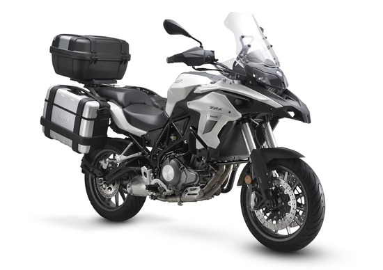 Benelli TRK 502 ad EICMA 2016, foto e dati Benelli TRK 502 ad EICMA 2016, foto e dati