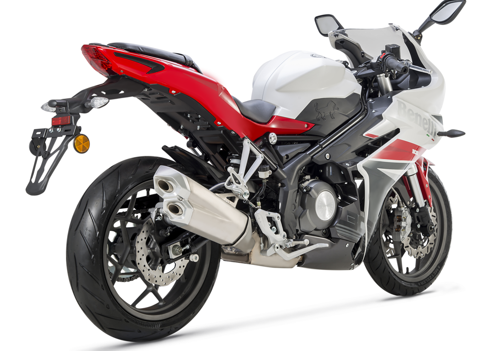 Benelli BN 302 R (2017 18), prezzo e scheda tecnica Moto.it Benelli BN 302 R (2017 18), prezzo e scheda tecnica Moto.it