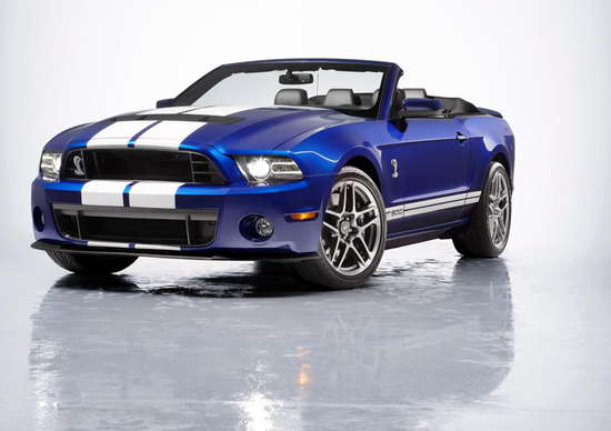 Ford Shelby GT500 Convertible: presentata a Chicago Ford Shelby GT500 Convertible: presentata a Chicago