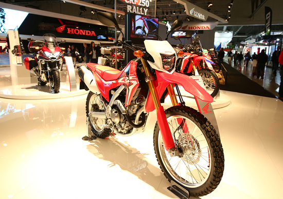 Honda CRF 250L 2017 a EICMA 2016: foto e dati Honda CRF 250L 2017 a EICMA 2016: foto e dati