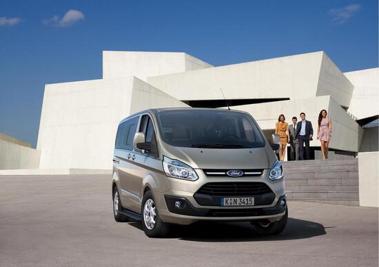 Ford Tourneo Custom: da quest'anno la versione di serie Ford Tourneo Custom: da quest'anno la versione di serie