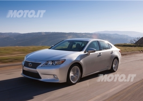 Lexus: a New York la nuova gamma ES per gli USA Lexus: a New York la nuova gamma ES per gli USA