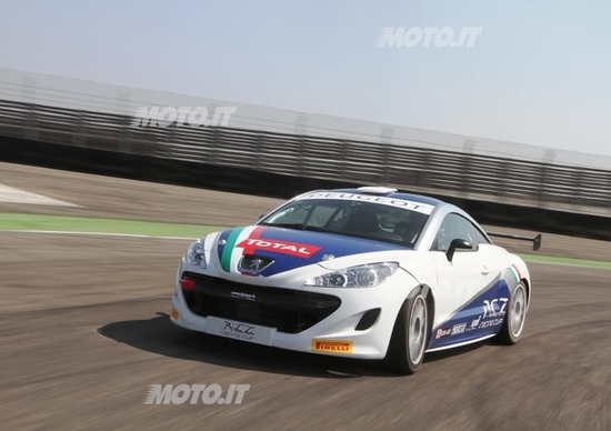 Peugeot RCZ: le caratteristiche della vettura Racing Cup Peugeot RCZ: le caratteristiche della vettura Racing Cup