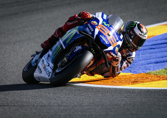 MotoGP. Lorenzo vince il GP di Valencia MotoGP. Lorenzo vince il GP di Valencia