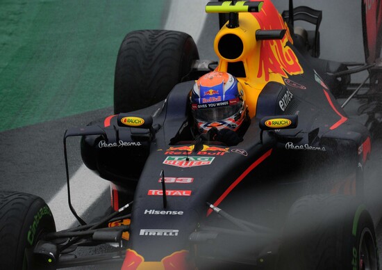 F1, Gp Brasile 2016: la pioggia premia il talento F1, Gp Brasile 2016: la pioggia premia il talento