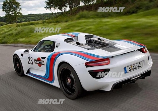 Porsche 918 Spyder: confermata la livrea Martini Racing Porsche 918 Spyder: confermata la livrea Martini Racing