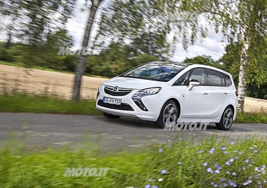 Opel Zafira Tourer 1.4 GPL-Tech Turbo Opel Zafira Tourer 1.4 GPL-Tech Turbo