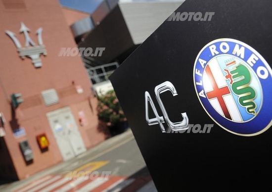 Alfa Romeo 4C: nel cuore dello stabilimento di produzione a Modena Alfa Romeo 4C: nel cuore dello stabilimento di produzione a Modena