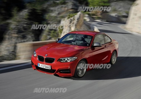 BMW Serie 2 Coupé: dati e immagini ufficiali BMW Serie 2 Coupé: dati e immagini ufficiali