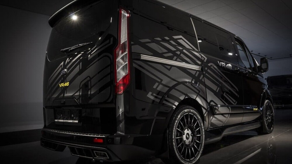 Ford Omaggia Valentino Rossi Ecco Transit E Ranger Vr Edition