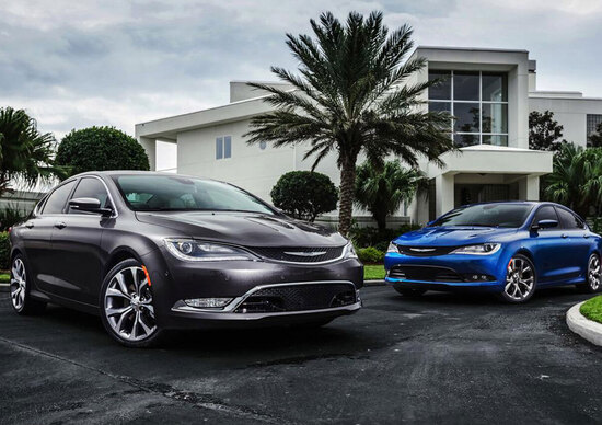 Nuova Chrysler 200: immagini e dettagli ufficiali Nuova Chrysler 200: immagini e dettagli ufficiali