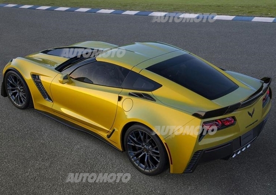 Nuova Corvette Z06: immagini e dati ufficiali Nuova Corvette Z06: immagini e dati ufficiali