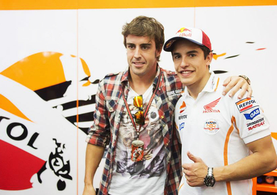 Alonso: «La MotoGP dal vivo fa impressione» Alonso: «La MotoGP dal vivo fa impressione»