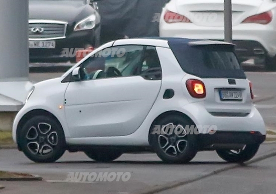 smart, in arrivo la ForTwo in versione cabrio smart, in arrivo la ForTwo in versione cabrio