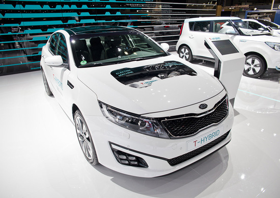 Winkler, Kia: «Ibrido costoso? Non più grazie al T-Hybrid, presto sarà realtà» Winkler, Kia: «Ibrido costoso? Non più grazie al T-Hybrid, presto sarà realtà»