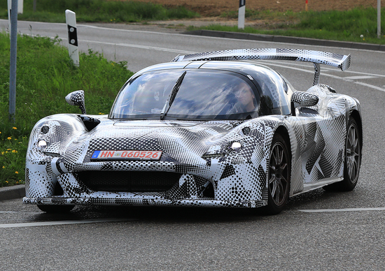 Dallara impegnata nei collaudi per la prima auto di serie Dallara impegnata nei collaudi per la prima auto di serie
