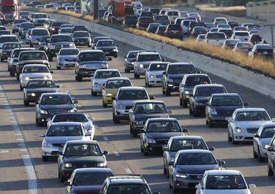 Cala il traffico, si va più veloci Cala il traffico, si va più veloci